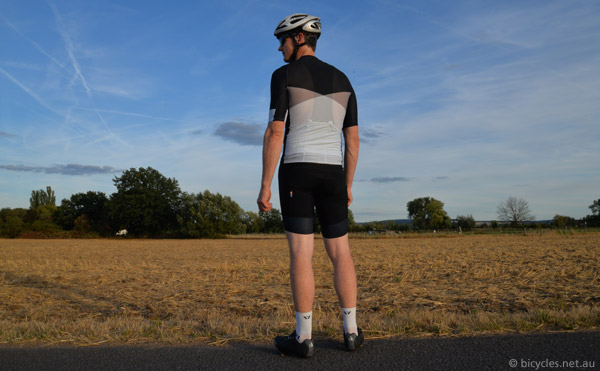 mesh cycling jersey