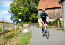 Review: Pedla AeroLux Cycling Jersey and Team SuperFit Bib Knicks with Elastic Interface review pedla cycling jersey bib knicks